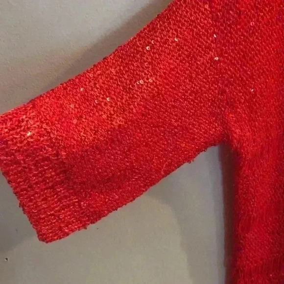 Bongo 1/2 sleeve red sequin top size med - Picture 3 of 5